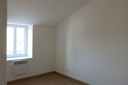 Location Appartement 3 pièces 58m² VALENCIENNES 59300 - Photo 2