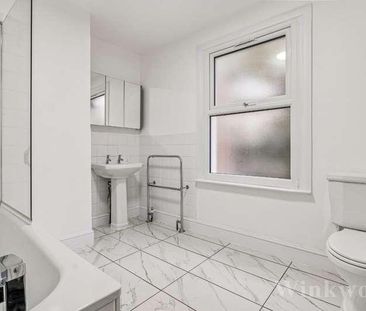 Alpha Road, London, SE14 - Photo 1