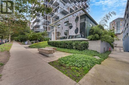 1770 PENDRELL STREET, Vancouver, British Columbia - Photo 5
