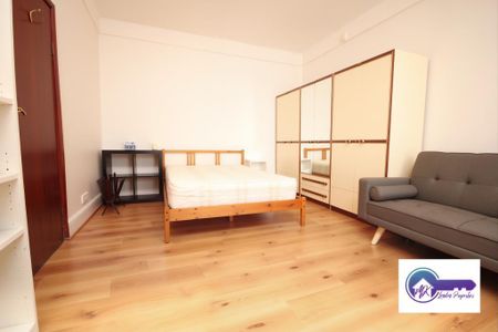 1 Bedroom Studio To Rent - Photo 2