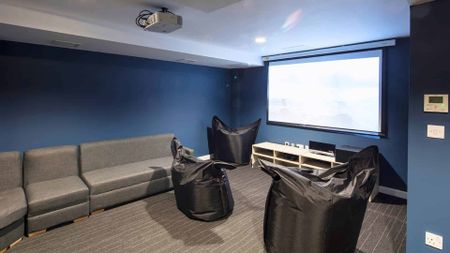 Standard Studio - Photo 2