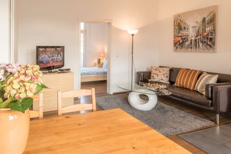 City-Residence: Nette 2-Zimmer-Wohnung in schönem Altbau - Photo 4