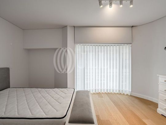 3 room luxury Apartment for rent in Avenida Luis Bivar, Lisbon - Photo 1