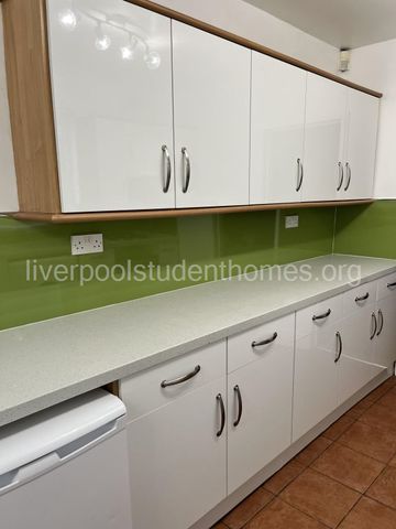 Kensington, Liverpool - Photo 2