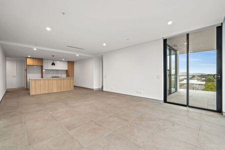 As new luxury apartment in Point Frederick - Photo 2