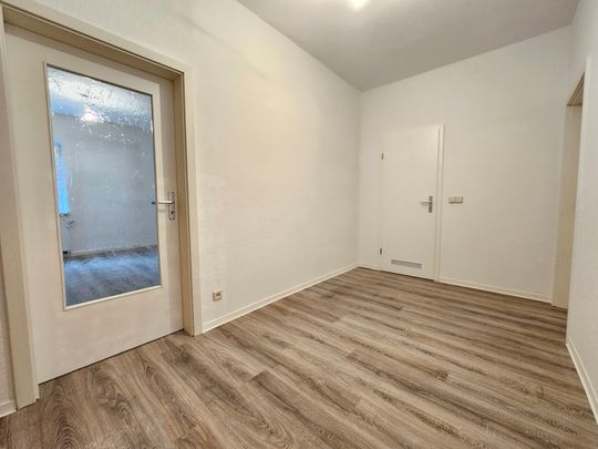 Traumwohnung über zwei Etagen, schön renoviert mit Balkon - Photo 1