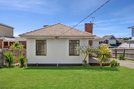 1/11 Harcourt Street, Ashwood VIC 3147 - Apartment For Rent | Domain - Photo 3