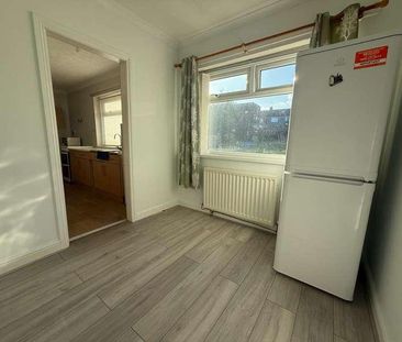 Cook Grove, Peterlee, County Durham, SR8 - Photo 3