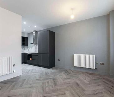 Buckingham Court, Wellington Street, Cheltenham, GL50 - Photo 2