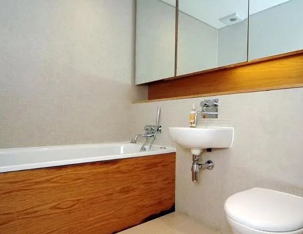 2 bedroom house in London - Photo 1