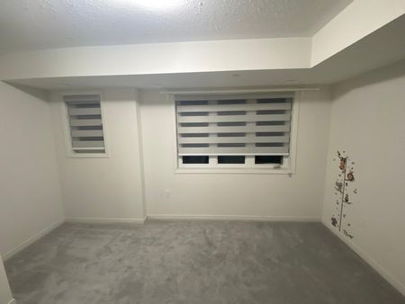 For Lease - 2390 Chevron Prince Path, Oshawa, Ontario - Photo 5