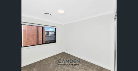 " A Charming Pristine House for Rent in Beautiful Austral: Your Ideal Australian Home!" - Photo 3