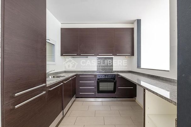 ELEGANT 3.5-ROOM APARTMENT IN BELLINZONA WITH GARDEN - Photo 1