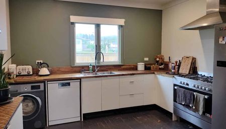 Central Living - Photo 2