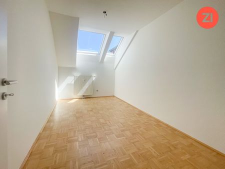 Geförderte 3- Zimmer Dachgeschoss-Wohnung inkl. Loggia und Stellplatz! Einbau einer Küche möglich - Foto 3