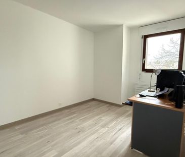 Location Appartement 3 pièces 68m² - Photo 2