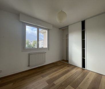 Location Appartement 3 pièces 64m² EYSINES 33320 - Photo 2