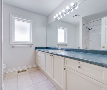 For Lease - 1472 Bayshire Drive, Oakville, Ontario - Photo 4