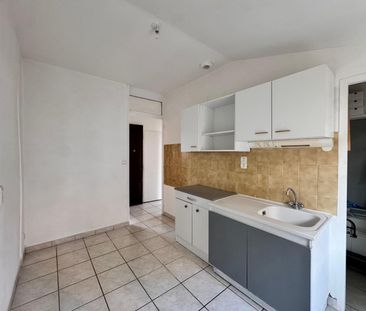 Location Appartement 3 pièces 53m² ECULLY 69130 - Photo 2