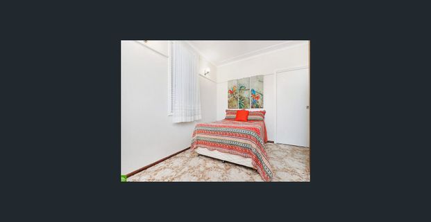 Convenient Location - Photo 1