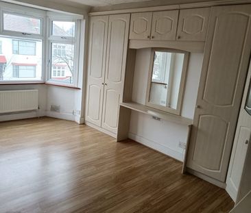 4 Bed Semi-Detached House, Nathans Road, HA0 - Photo 4