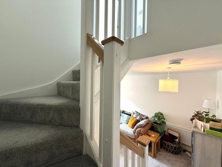 2 bedroom semi-detached house to rent - Photo 3