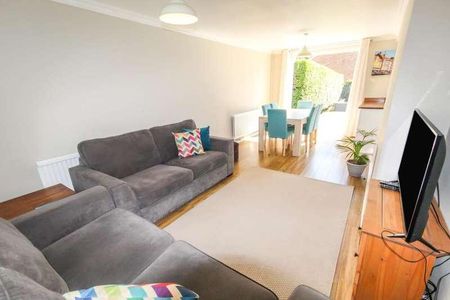 Wordsworth Road, Slough, Berkshire, SL2 - Photo 3