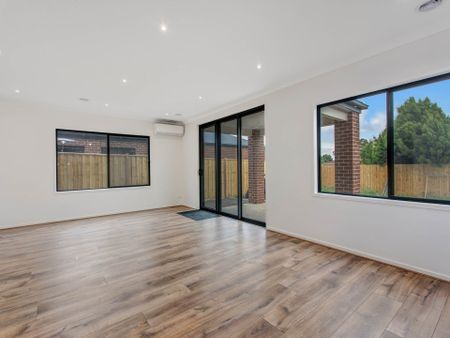Large Family Home - Photo 3