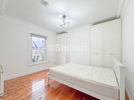 4 bedroom terraced house to rent - Photo 5