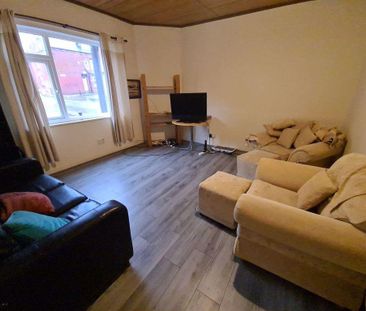 4 bedroom house to rent - Photo 1