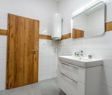 Pronájem bytu 2+kk 45 m² - Fotografie 3
