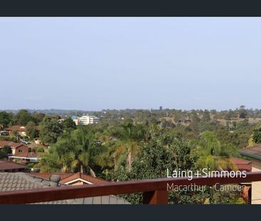 Modern Home in Ambarvale Heights - Photo 4