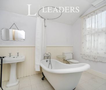 3 bedroom house to rent Byron Street, Hove, BN3 - Photo 1