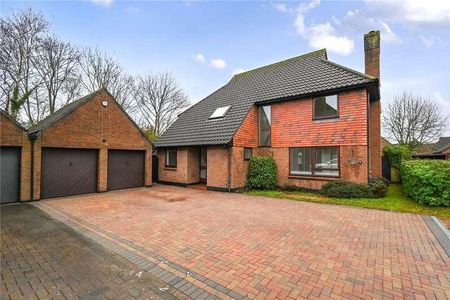 Higher Mead, Lychpit, Basingstoke, Hampshire, RG24 - Photo 2