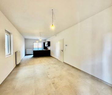 Appartement te huur - foto 1