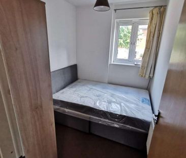 Newcastle St, Hulme, Manchester, M15 - Photo 5