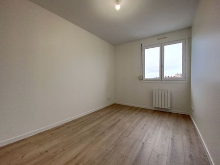 Location appartement 4 pièces, 99.00m², Lyon 03 - Photo 3