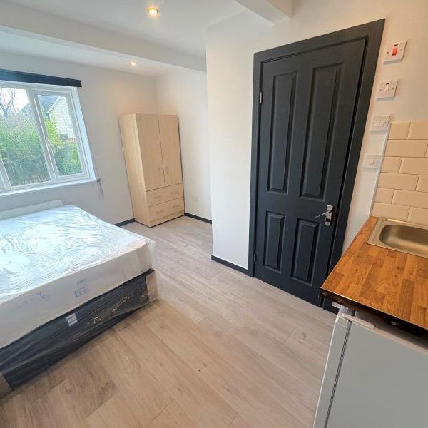 6 bedroom terraced house to rent - Photo 1