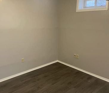 135 Oakburn - Photo 2