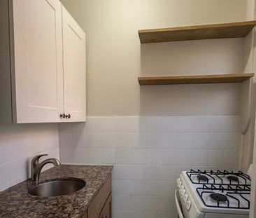 For Lease - 98 Vaughan Road Unit# 404, Toronto, Ontario - Photo 3