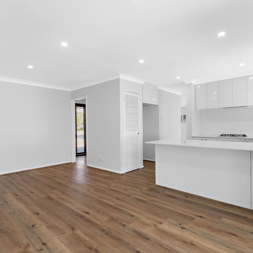 4 Bedroom 2 Bathroom in Parkwood - Photo 1