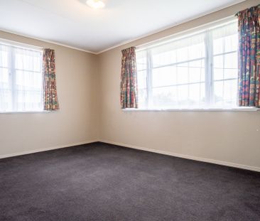 Move into Maxwells! - Photo 3