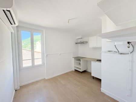 Location Appartement 1 pièce 27m² TOURRETTES SUR LOUP 06140 - Photo 2
