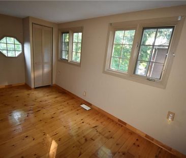 For Lease - 623 KING Road, Burlington, Ontario - Photo 2