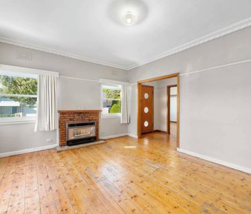 Neat and tidy three bedroom home - Photo 6