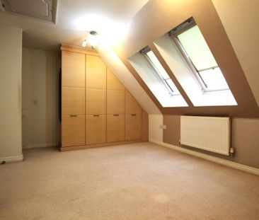 4 bedroom semi-detached house to rent - Photo 4