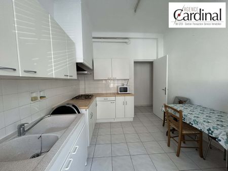 Location Appartement 1 pièce 30m² MARSEILLE 2ème - Photo 4