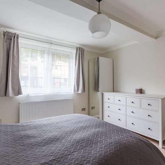Seyssel Street, Canary Wharf, E14 - Photo 1