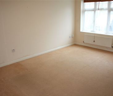 Clonmel Close, Caversham, Reading, Berkshire, RG4 - Photo 5