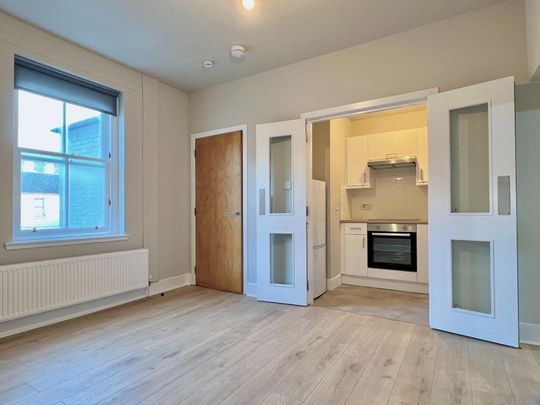 1 bedroom flat to rent - Photo 1